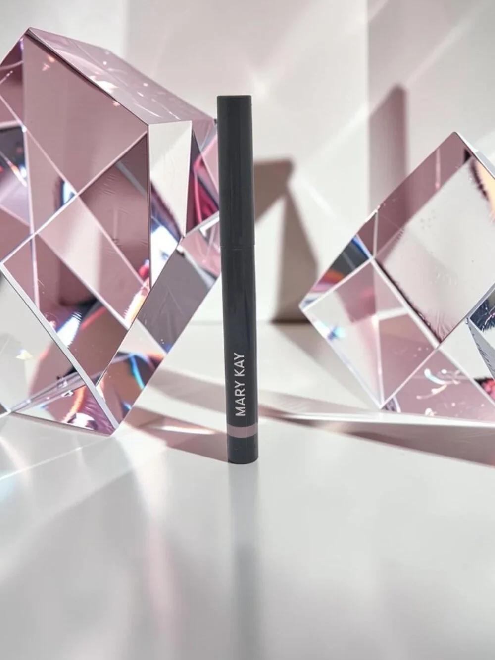 Eyeshadow Shimmer Stick - Pink Prisms - Mary Kay Limited Edition